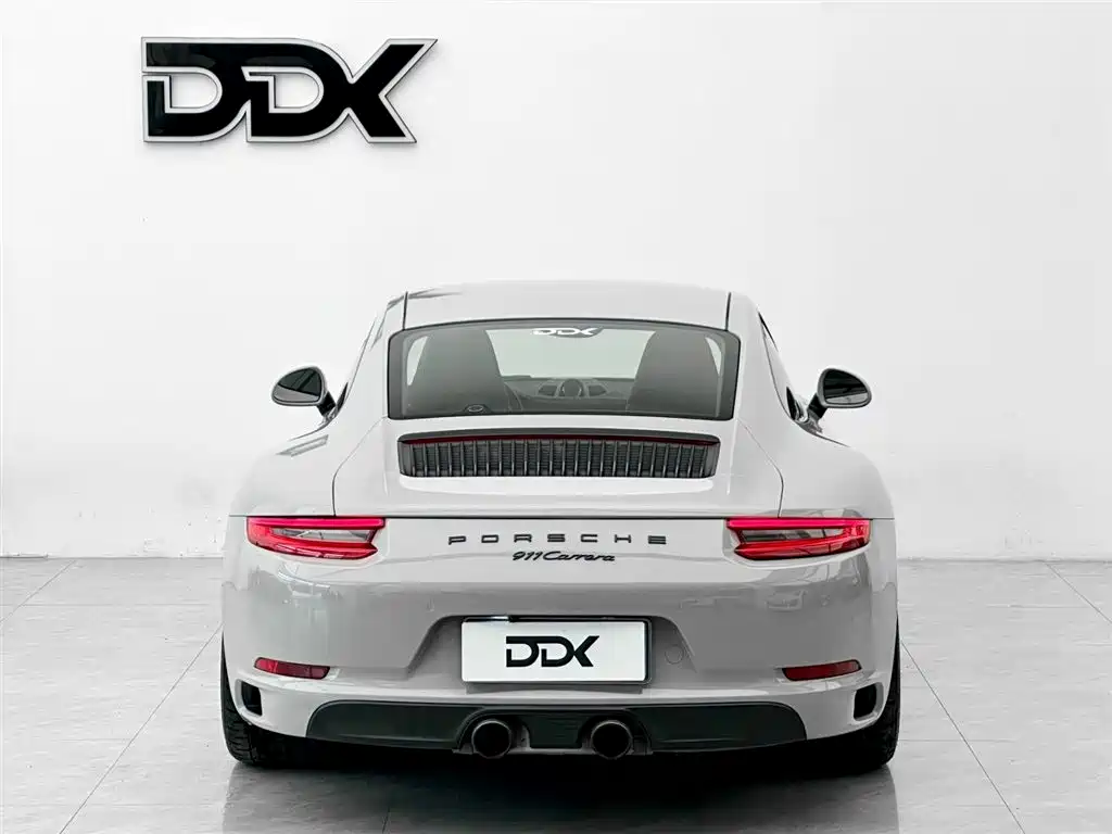 Porsche 911 2016 Carrera 3.0T купить на сайте DeffCars