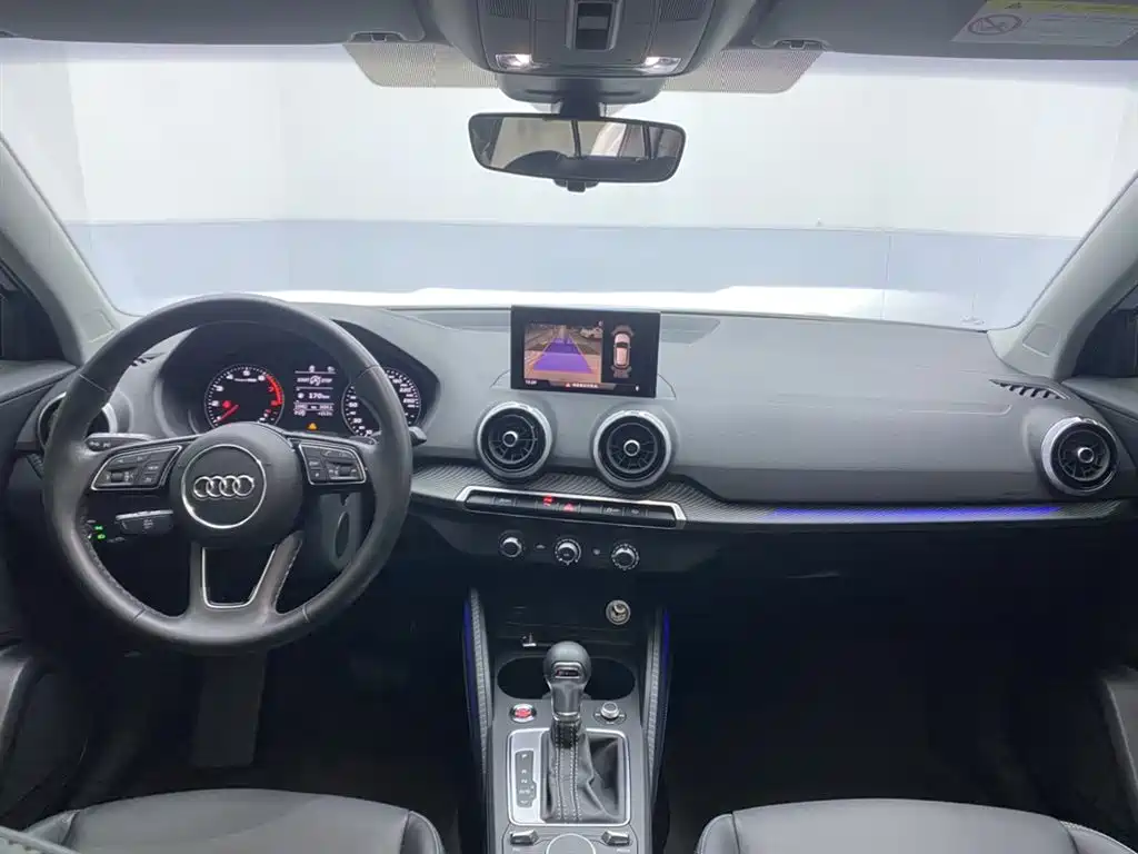 Audi Q2L 2022 35 TFSI Enterprising and Elegant Model купить на сайте DeffCars