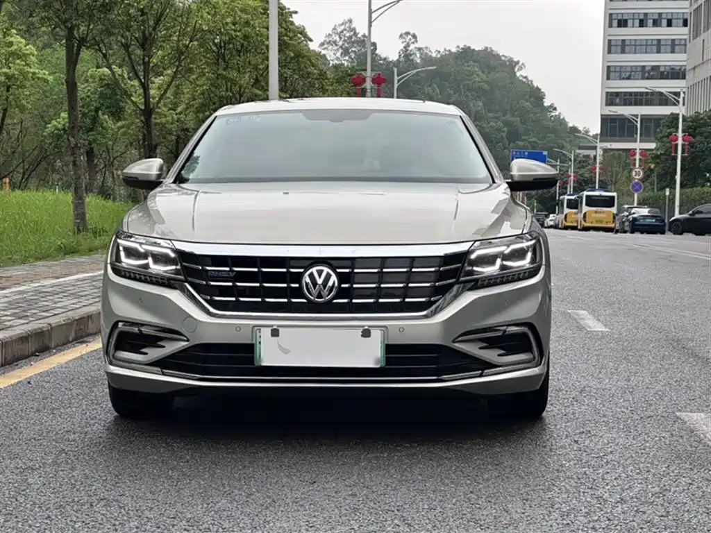 Passat New Energy 2020 430PHEV Hybrid Luxury Edition National VI купить на сайте DeffCars
