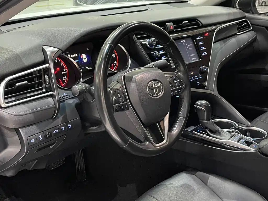 Camry 2019 2.5S Advanced Edition National V купить на сайте DeffCars
