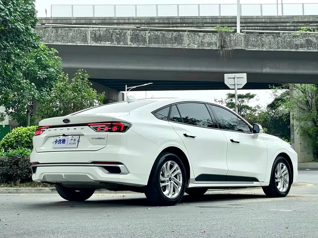 Mondeo 2025 1.5T EcoBoost Comfort Model купить на сайте DeffCars