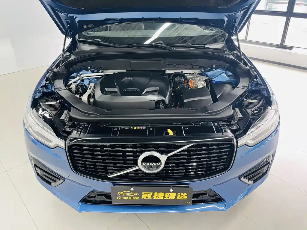 Volvo XC60 Plug-in Hybrid 2021 T8 E-Drive Hybrid Zhiyuan Sports Edition купить на сайте DeffCars