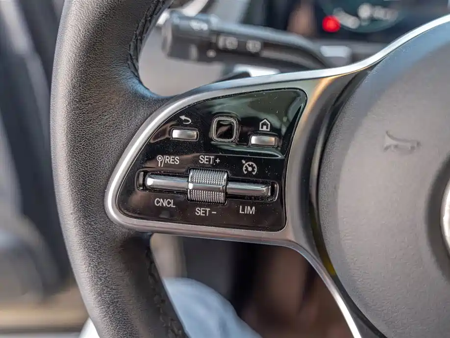 Mercedes-Benz GLB 2022 facelift version 2 GLB 200 fashion model купить на сайте DeffCars