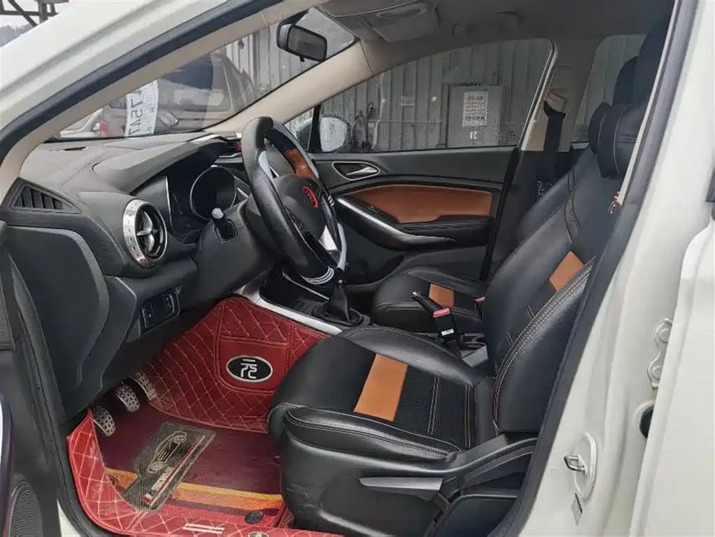 Yuan 2016 1.5L manual luxury model купить на сайте DeffCars