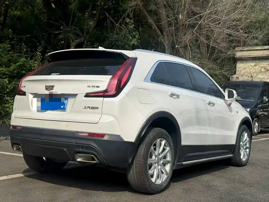 Cadillac XT4 2021 28T two-wheel drive luxury model купить на сайте DeffCars