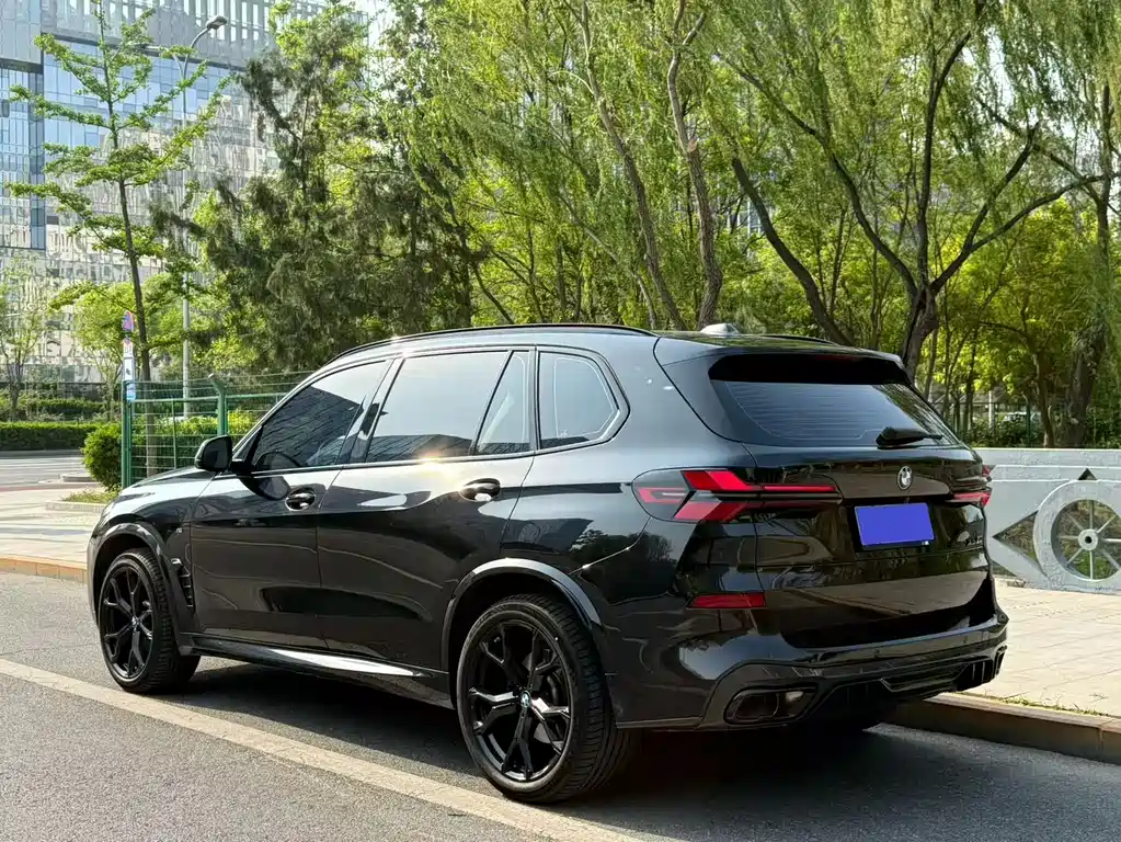 BMW X5 2023 xDrive 30Li Exclusive M Sports Night Package купить на сайте DeffCars