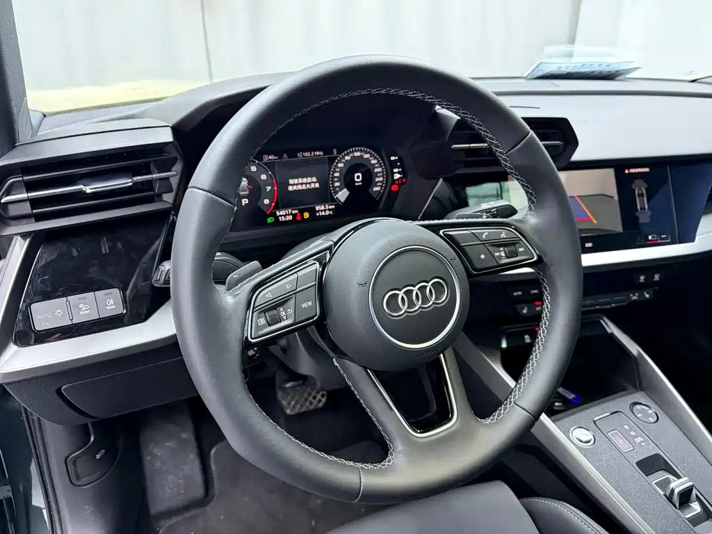 Audi A3 2023 A3L Limousine 35 TFSI Fashionable and Sporty купить на сайте DeffCars