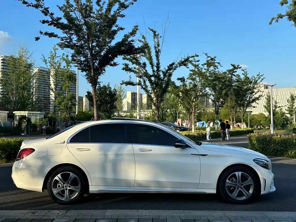 Mercedes-Benz C-Class 2020 facelift C 260 L sports version купить на сайте DeffCars