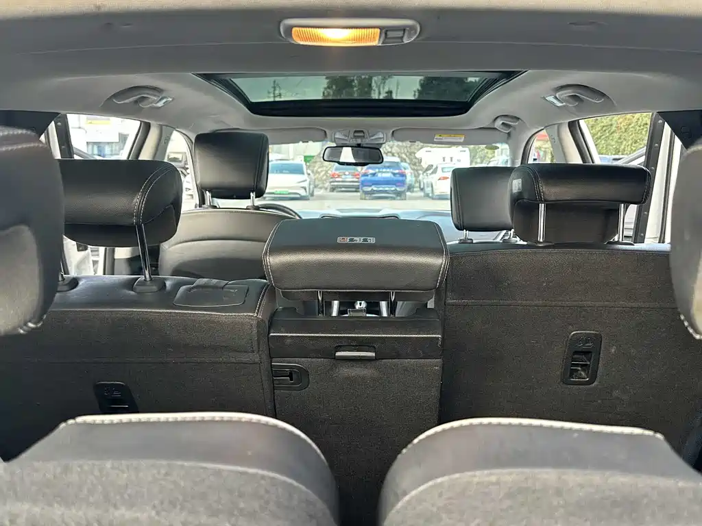 Shengda 2017 2.0T automatic four-wheel drive intelligent 7-seater купить на сайте DeffCars