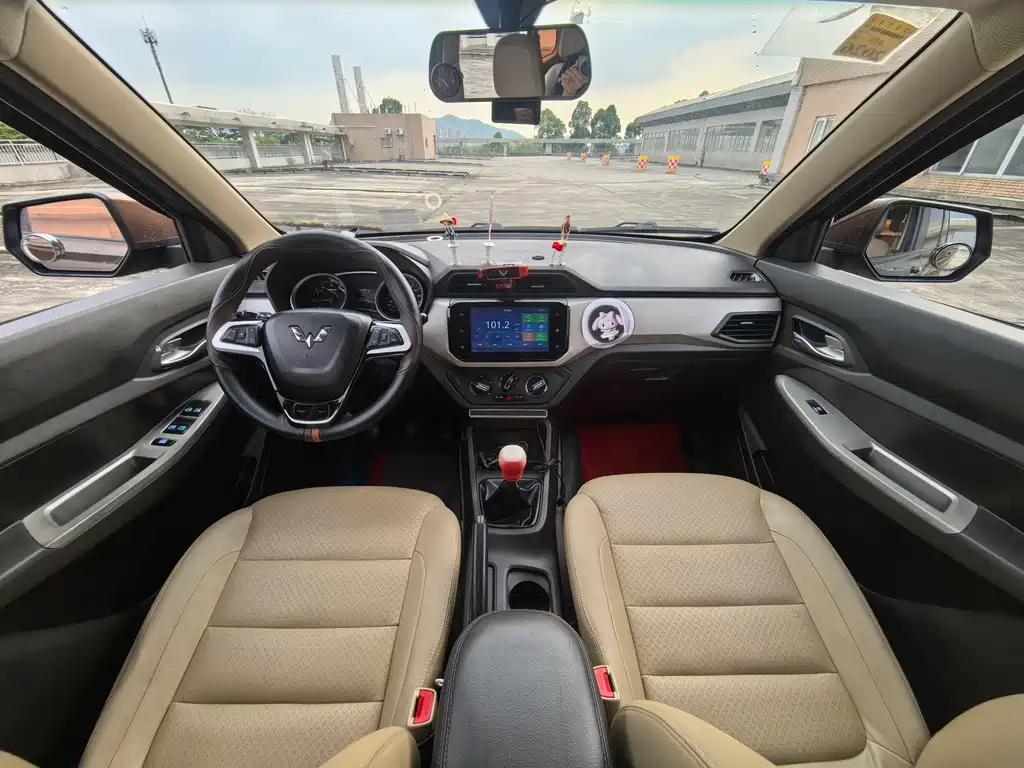 Wuling Hongguang 2018 1.5L S Comfort L2B купить на сайте DeffCars