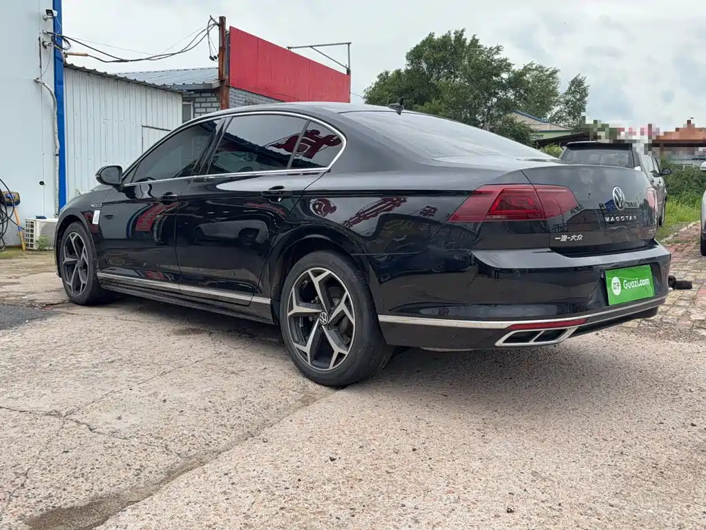 Magotan 2023 2 million commemorative edition 330TSI DSG luxury model купить на сайте DeffCars