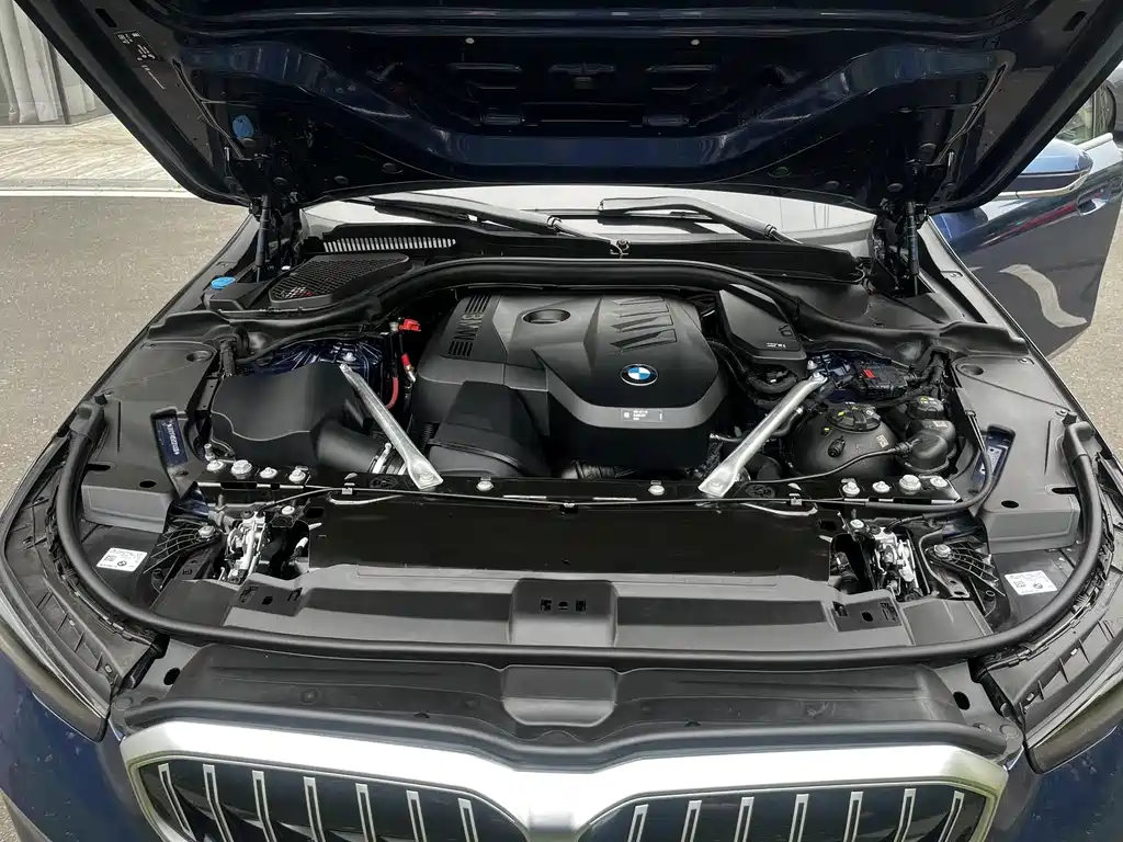 BMW 5 Series 2024 530Li Exclusive Luxury Package купить на сайте DeffCars