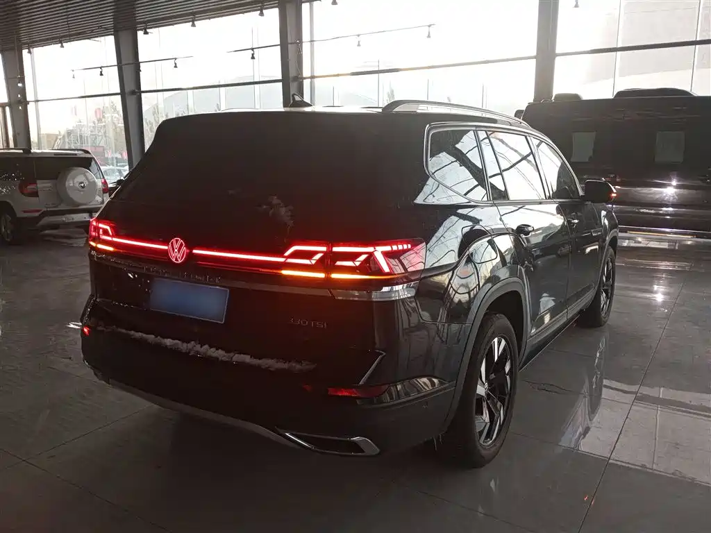 Touron 2022 330TSI two-wheel drive luxury version купить на сайте DeffCars