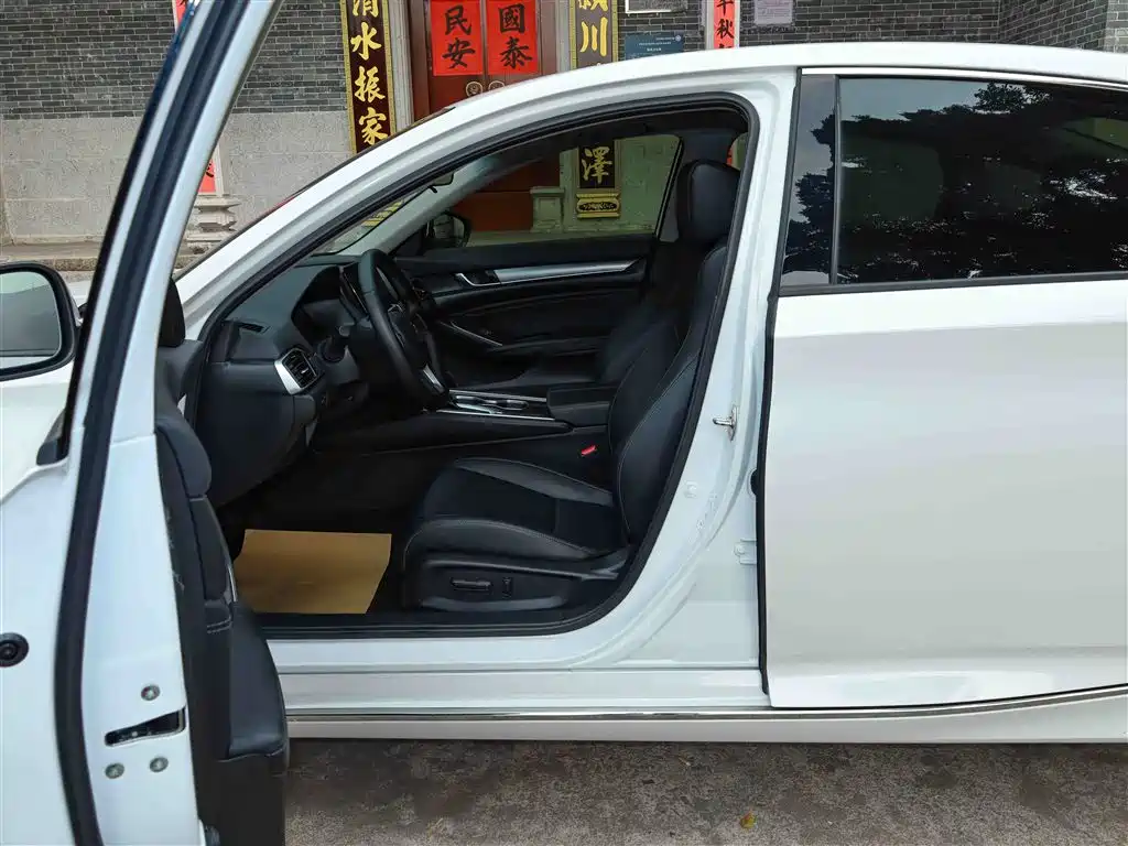 Accord 2022 260TURBO Deluxe Edition купить на сайте DeffCars