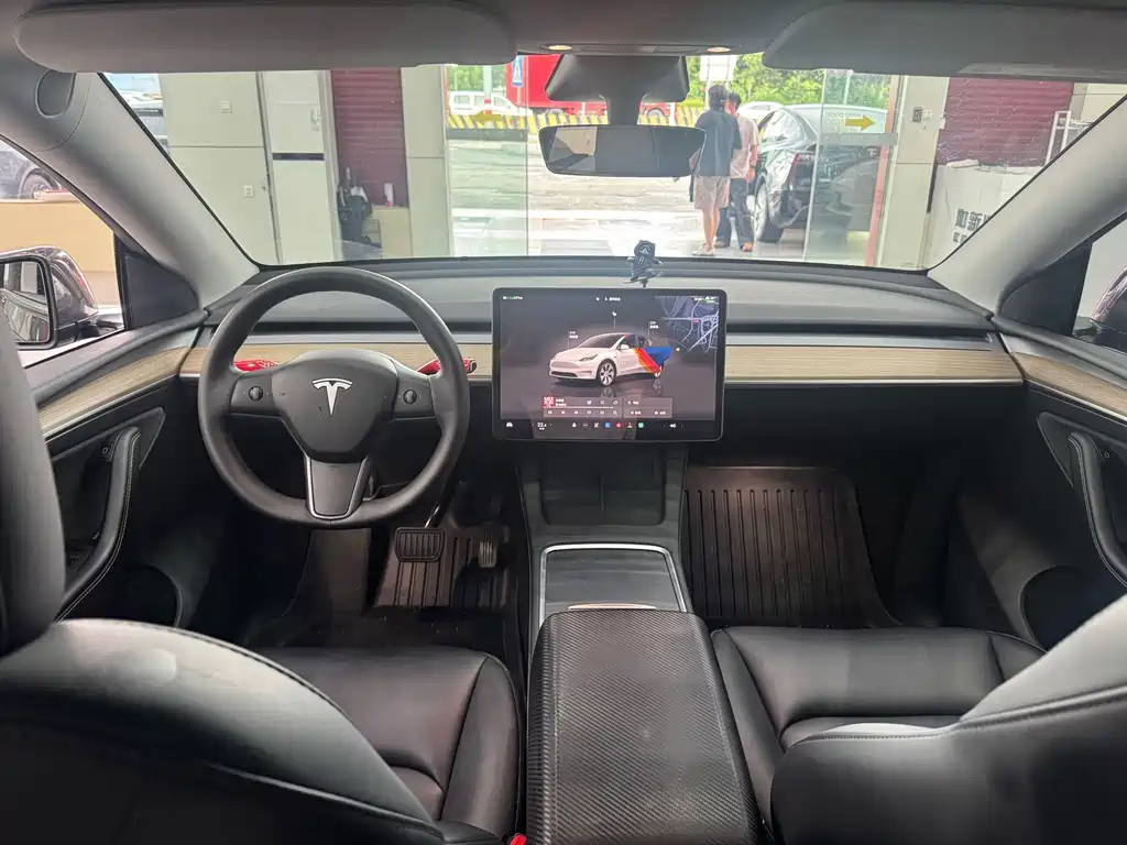 Model Y 2022款 改款 后轮驱动版 купить на сайте DeffCars