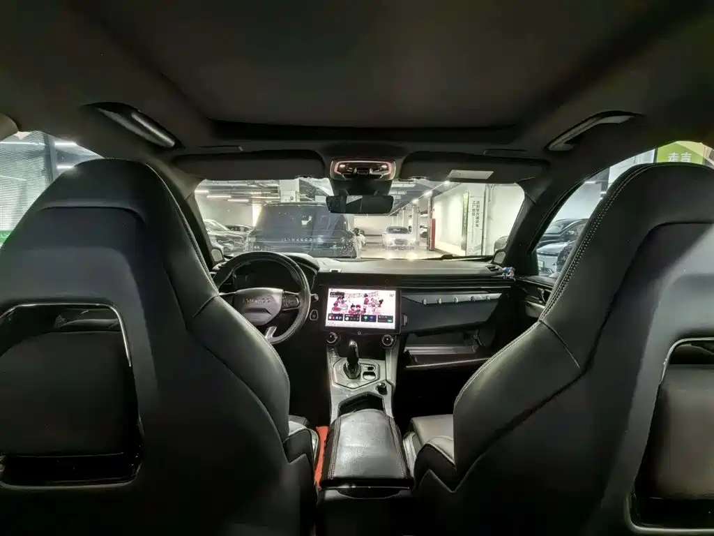 Lynk & Co 01 2023 1.5TD EM-F PM купить на сайте DeffCars