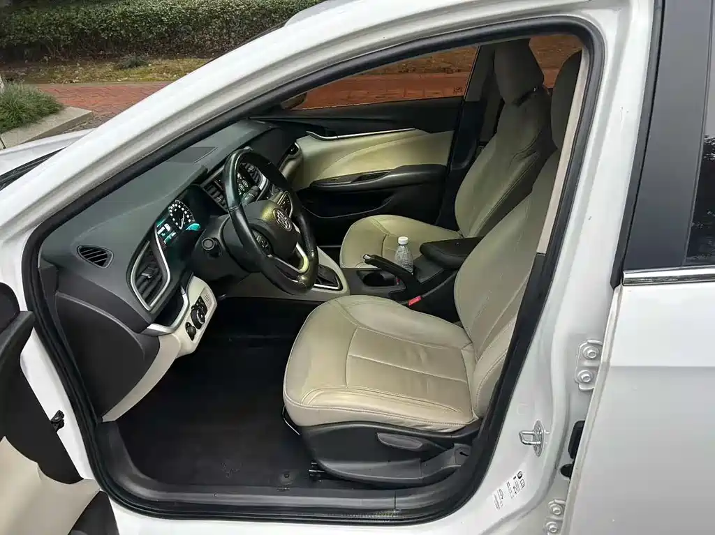 Yinglang 2019 15T dual-clutch interconnected elite model National VI купить на сайте DeffCars