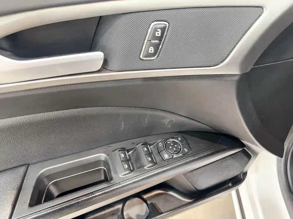 Mondeo 2018 EcoBoost 180 Smart Control Fashion National VI купить на сайте DeffCars