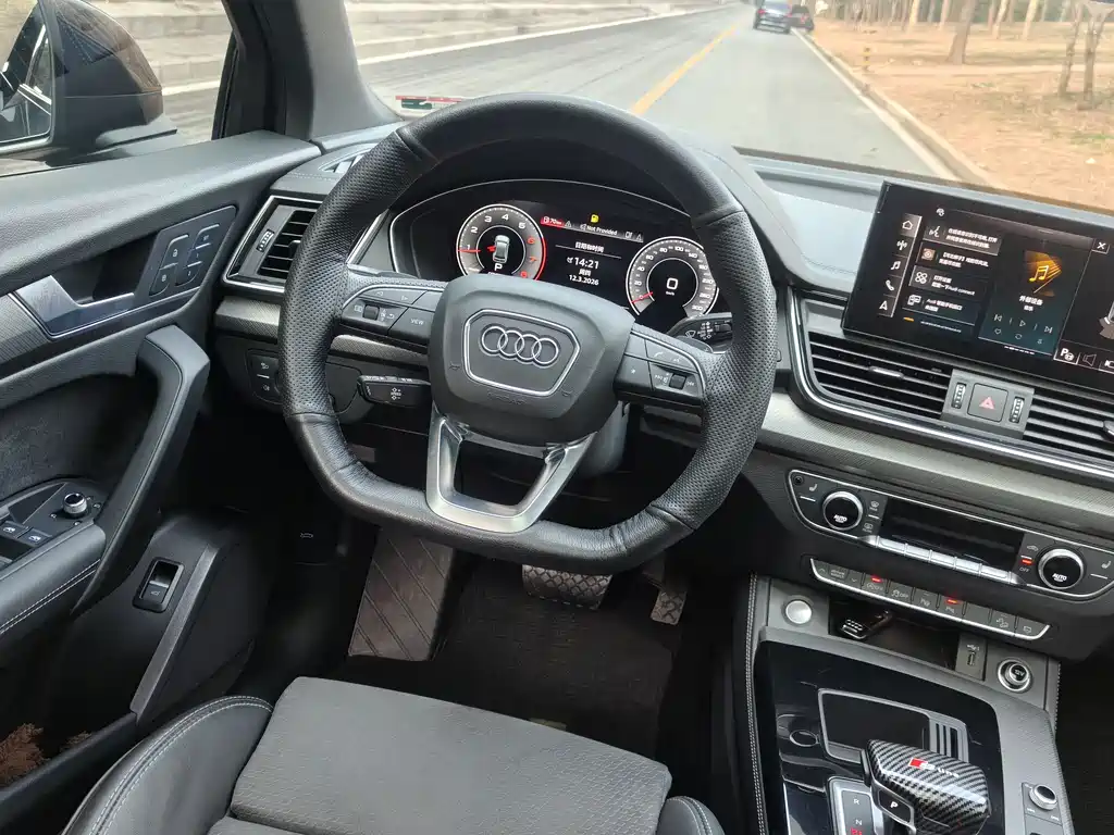 Audi Q5L Sportback 2023 40 TFSI Ice and Snow Sports Edition купить на сайте DeffCars
