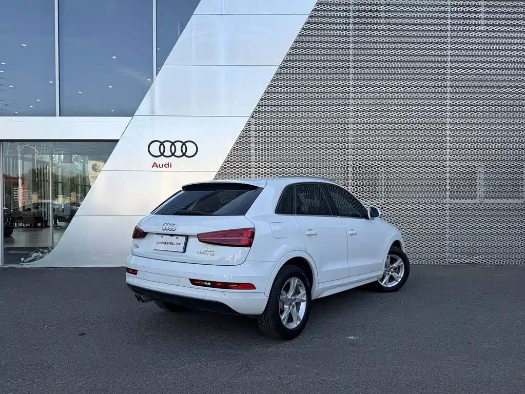Audi Q3 2017 35 TFSI Fashion купить на сайте DeffCars