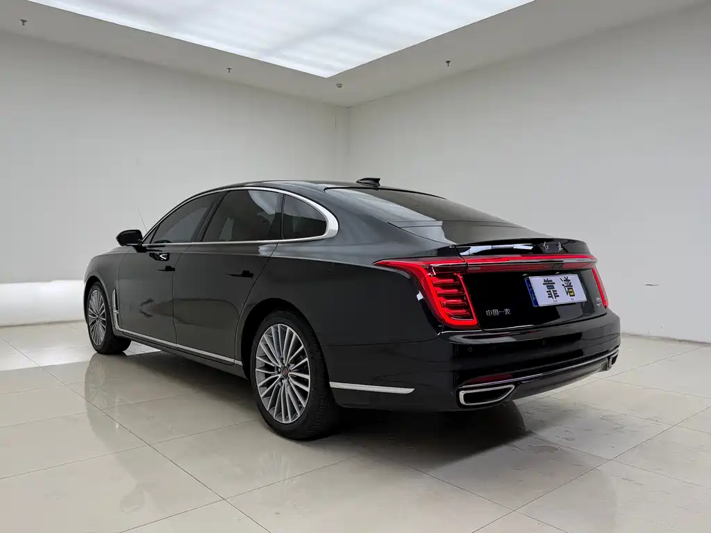 Hongqi H9 2023 2.0T Zhilian Flagship Edition купить на сайте DeffCars