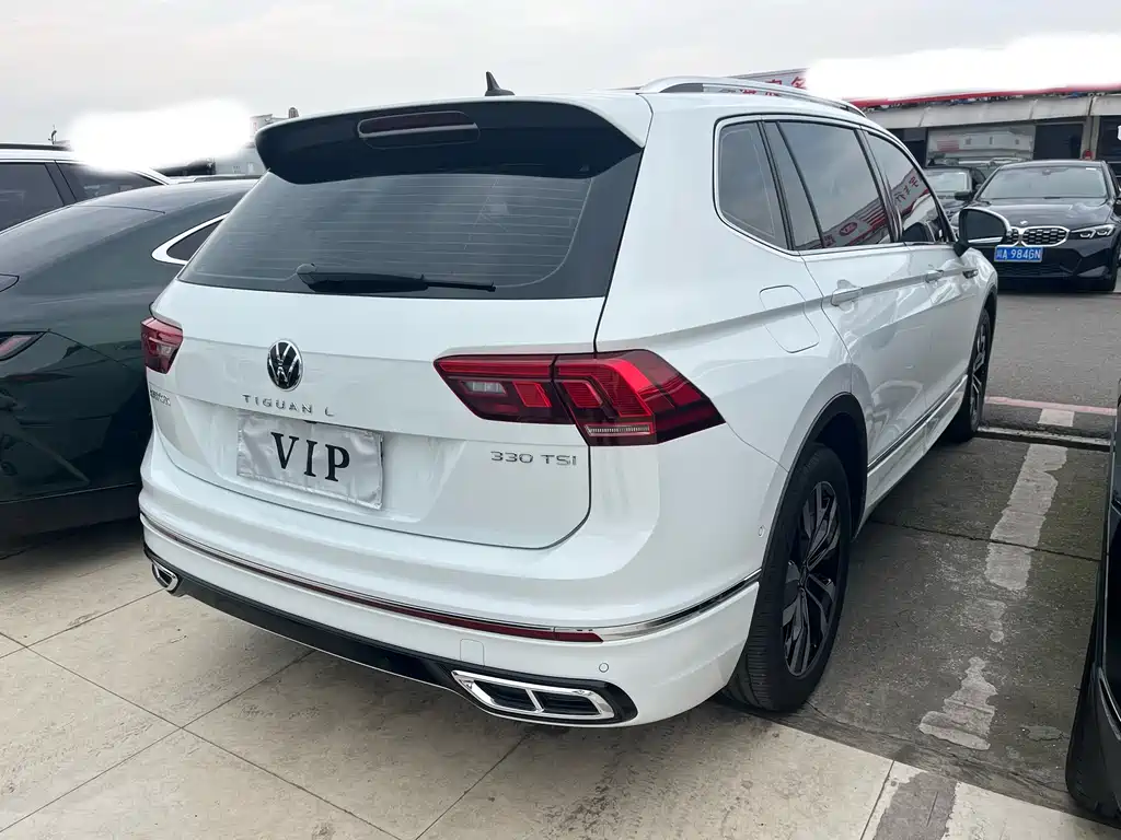 Tiguan L 2024 330TSI automatic two-wheel drive R-Line version купить на сайте DeffCars