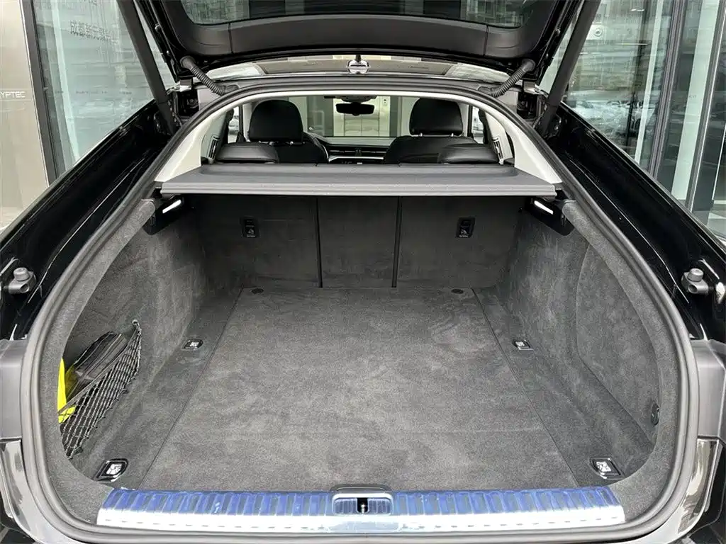 Audi A7 2023 45 TFSI Premium Selection купить на сайте DeffCars