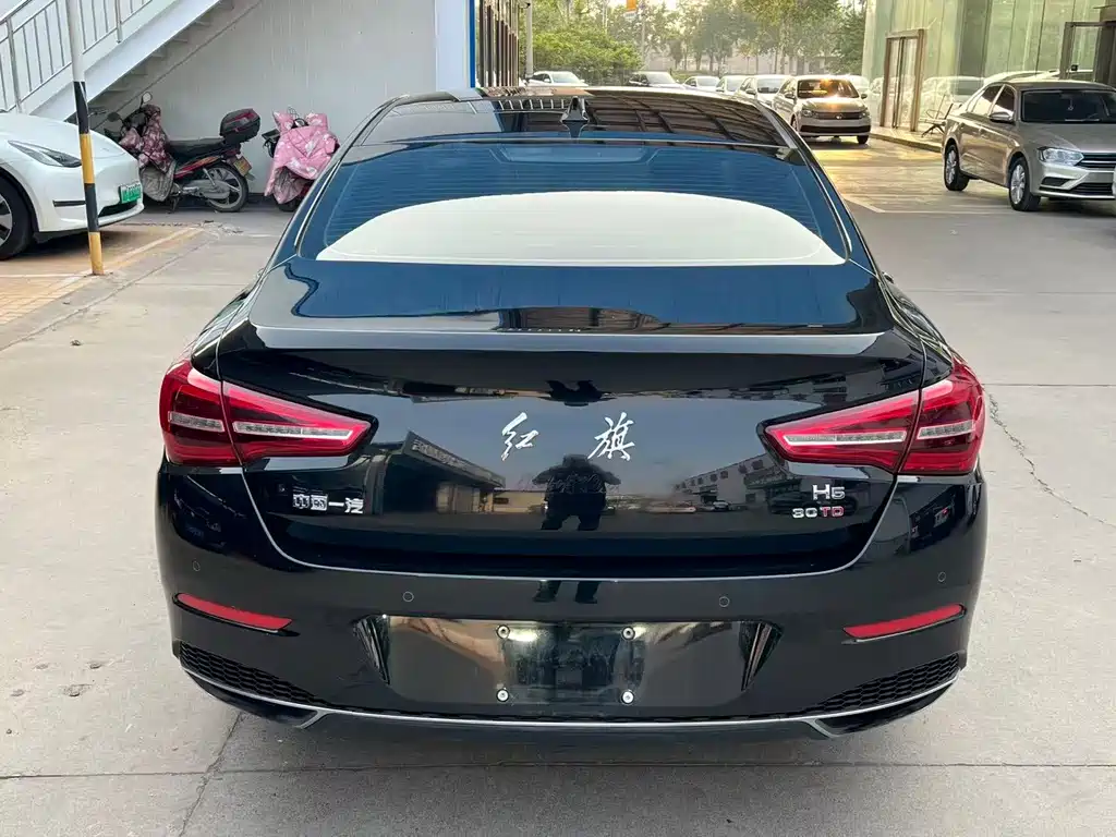 Hongqi H5 2022 classic model facelift 1.5T DCT flag rhyme version купить на сайте DeffCars