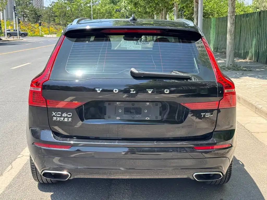 Volvo XC60 2019 T5 4WD Zhiyuan Edition National VI купить на сайте DeffCars