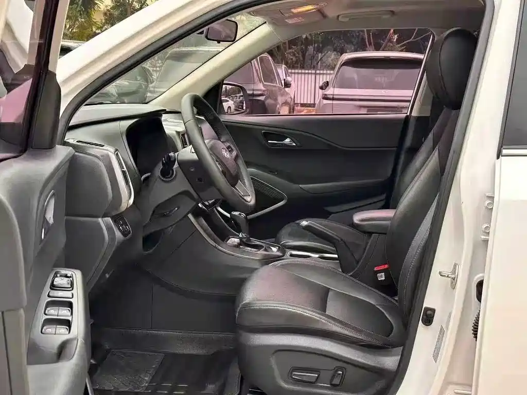 Beijing Hyundai ix35 2020 2.0L automatic two-wheel drive Zhiyong·Enjoy Edition купить на сайте DeffCars