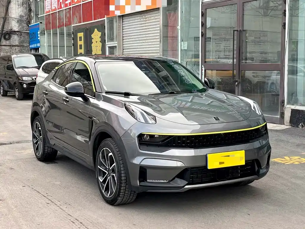 Lynk & Co 05 2022 2.0TD two-wheel drive shines Halo купить на сайте DeffCars