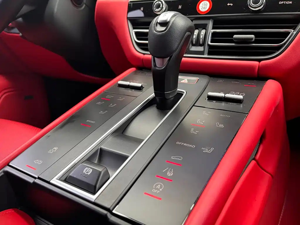 Macan 2022 Macan 2.0T купить на сайте DeffCars