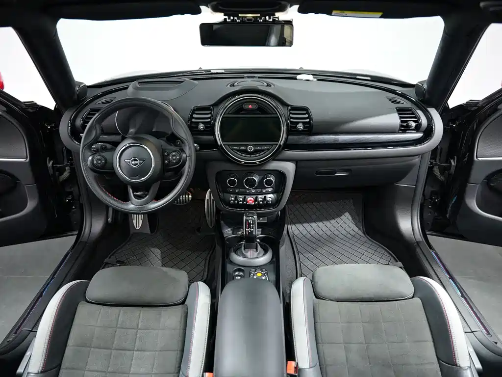 MINI JCW CLUBMAN 2021 2.0T JOHN COOPER WORKS ALL- купить на сайте DeffCars