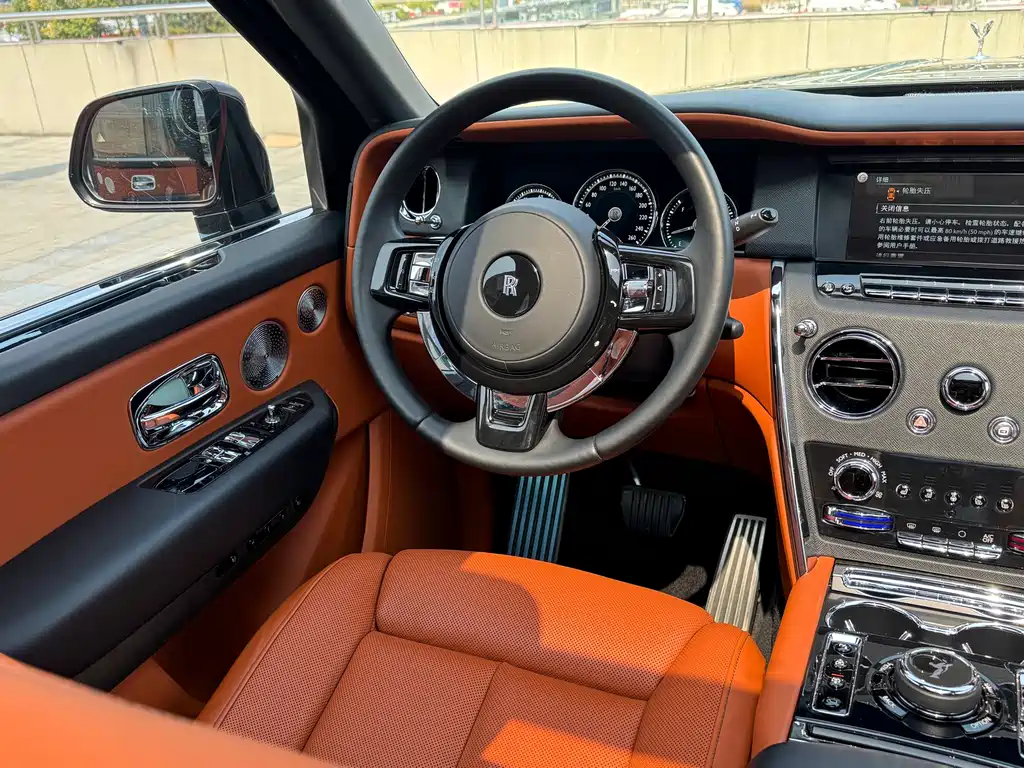 Cullinan 2018 four-seat version купить на сайте DeffCars