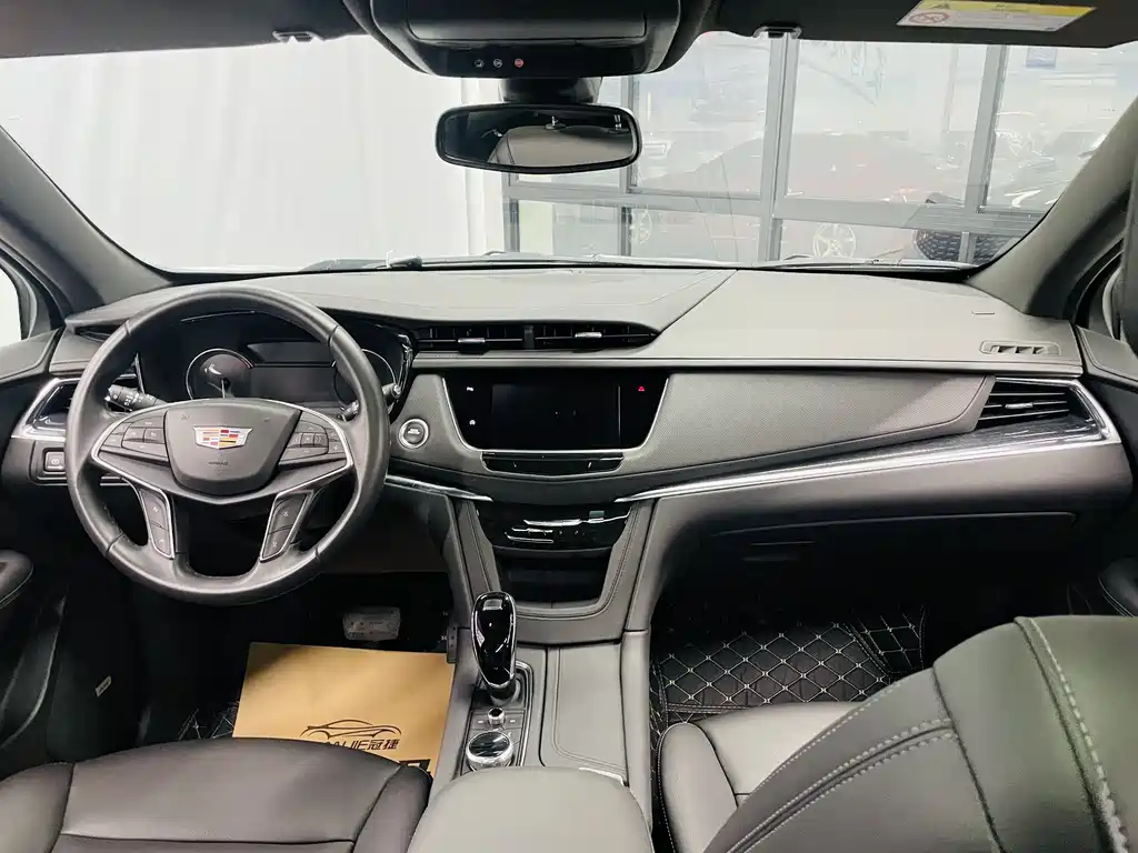 Cadillac XT5 2023 2.0T two-wheel drive fashion model купить на сайте DeffCars
