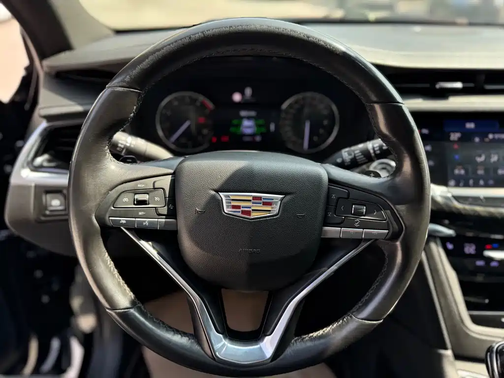 Cadillac XT6 2020 28T six-seat four-wheel drive luxury model купить на сайте DeffCars