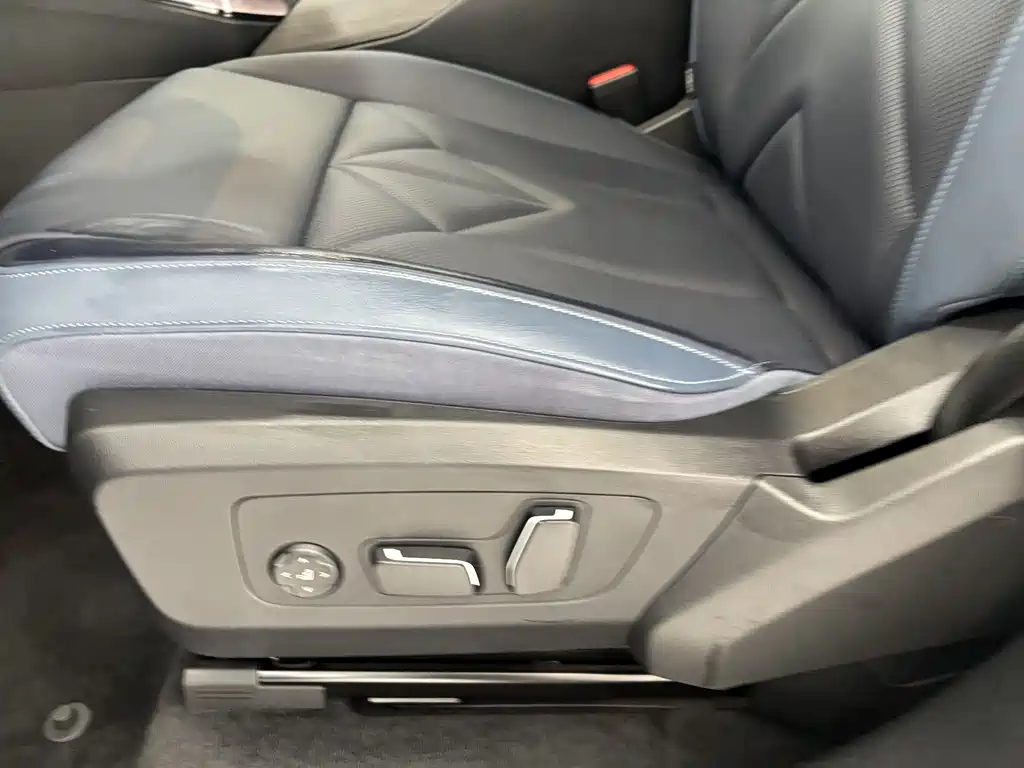 BMW X3 2025 xDrive30L Exclusive M Sports Package купить на сайте DeffCars