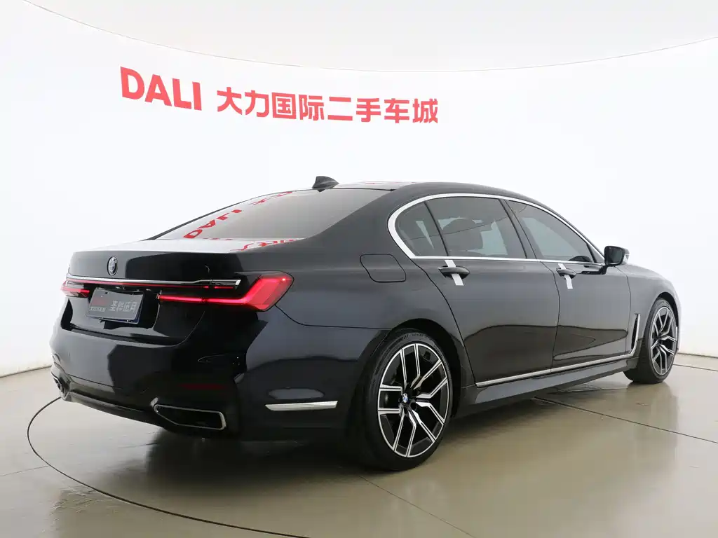 BMW 7 Series 2019 740Li Leading M Sports Package купить на сайте DeffCars