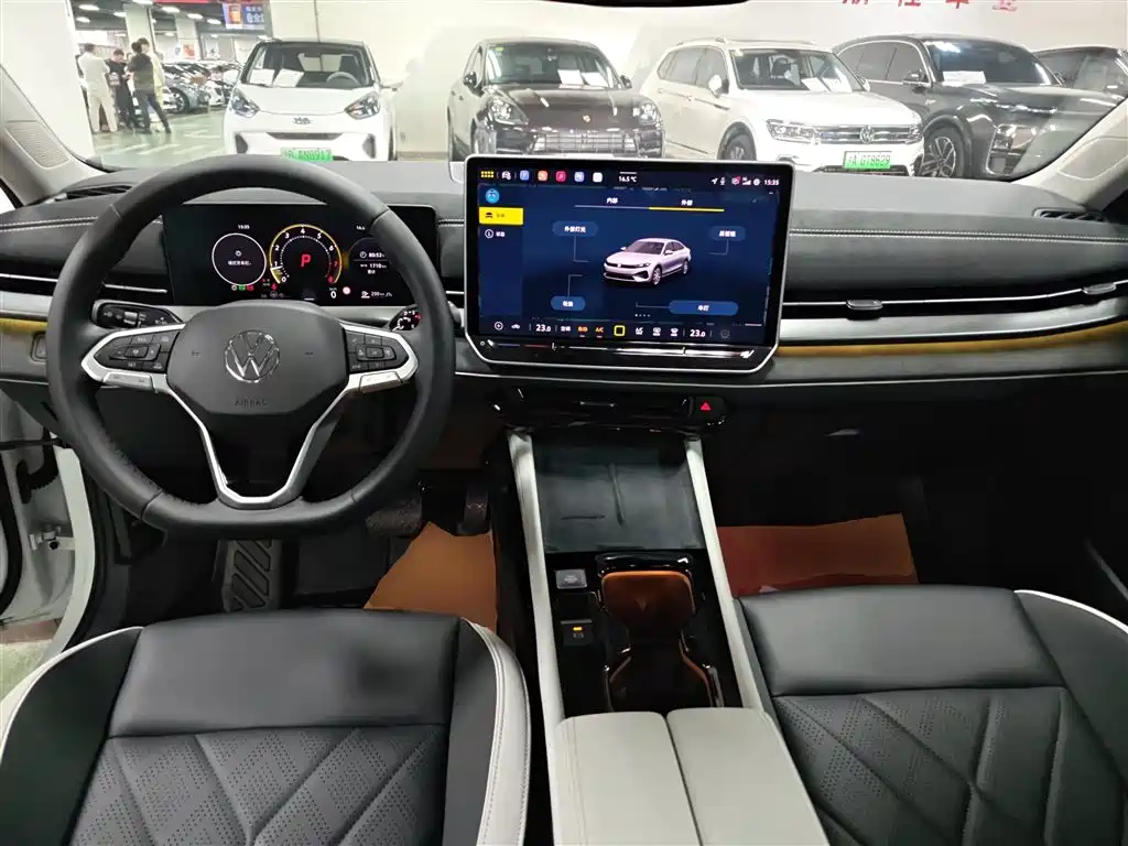Sagitar 2026 L 300TSI DSG luxury model купить на сайте DeffCars
