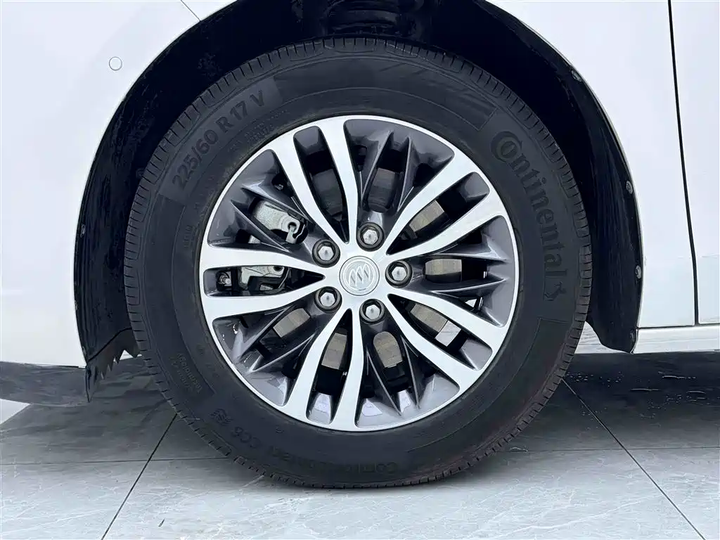 Buick GL8 2022 ES Lu Zun 653T Exclusive Type купить на сайте DeffCars