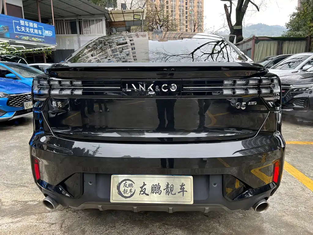Lynk & Co 05 2022 2.0TD four-wheel drive Halo купить на сайте DeffCars