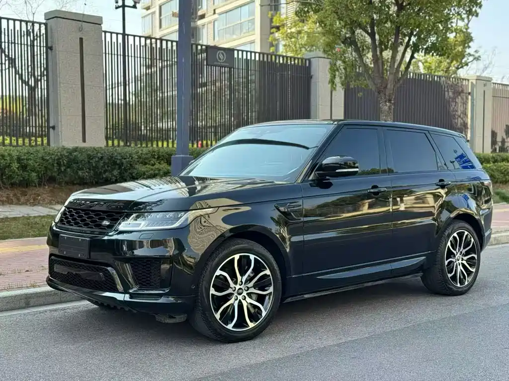 Range Rover Sport 2022 3.0 L6 Black Edition купить на сайте DeffCars