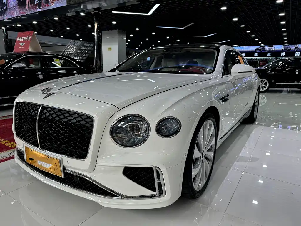 Flying Spur Plug-in Hybrid 2026 4.0T V8 Standard Edition купить на сайте DeffCars
