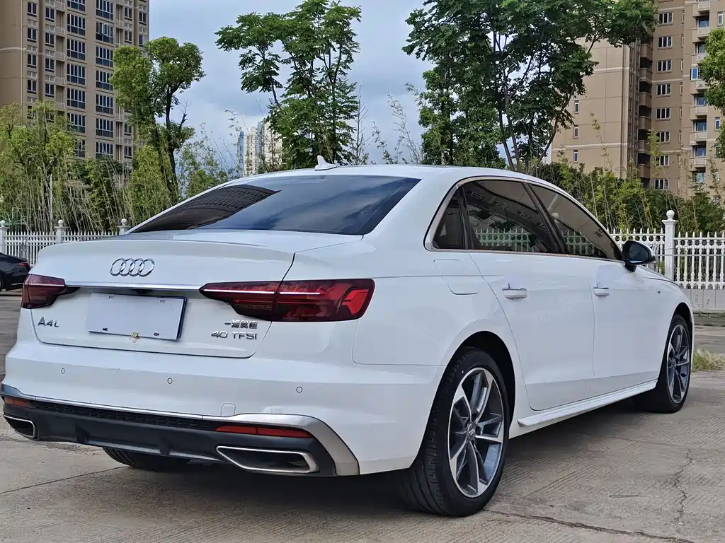 Audi A4L 2020 40 TFSI Fashionable and Dynamic купить на сайте DeffCars