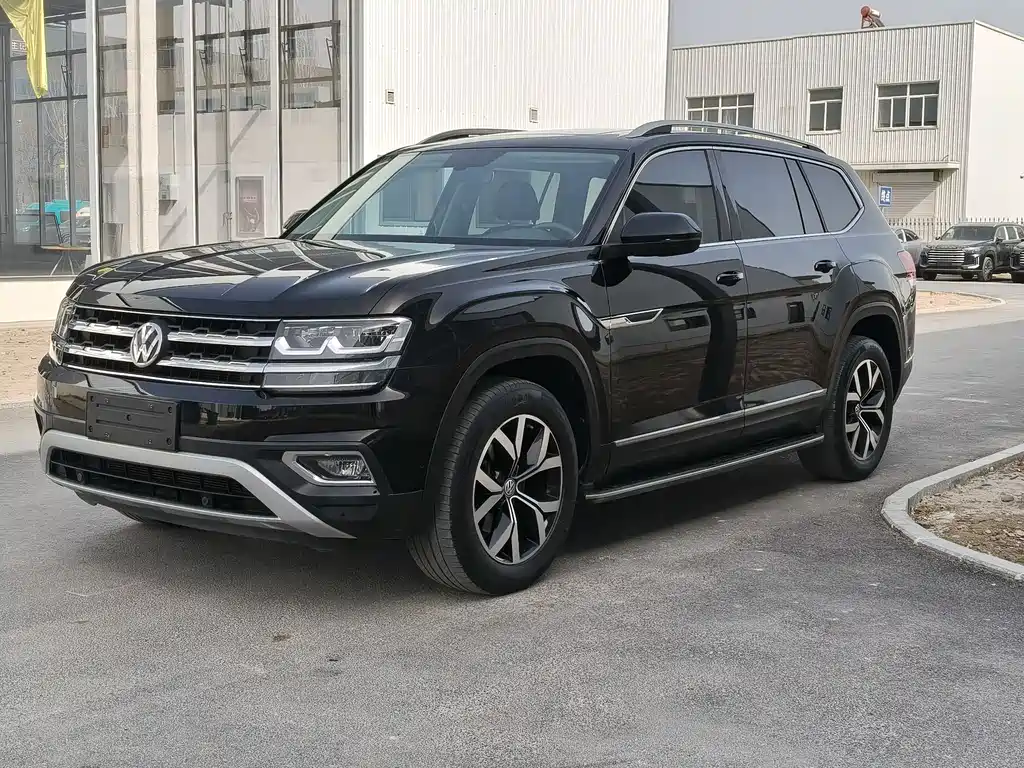 Touron 2017 330TSI two-wheel drive luxury version купить на сайте DeffCars