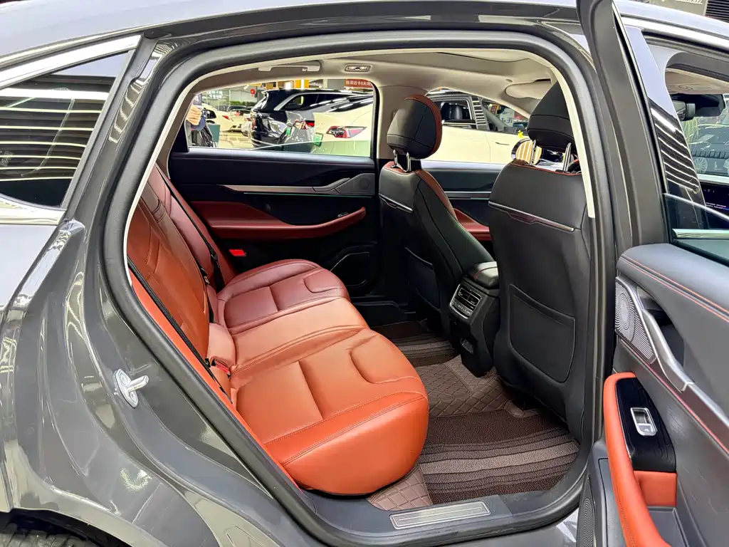 Lincoln Z 2022 iCool Exclusive Edition купить на сайте DeffCars