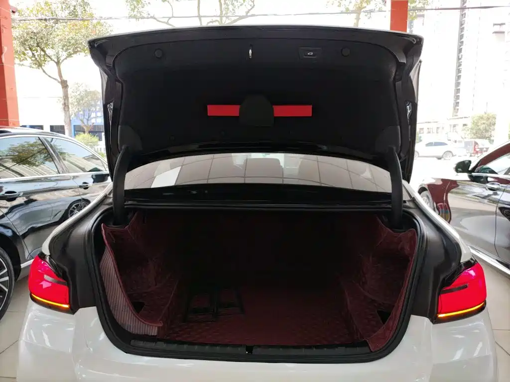 BMW 5 Series 2021 525Li M Sports Package купить на сайте DeffCars