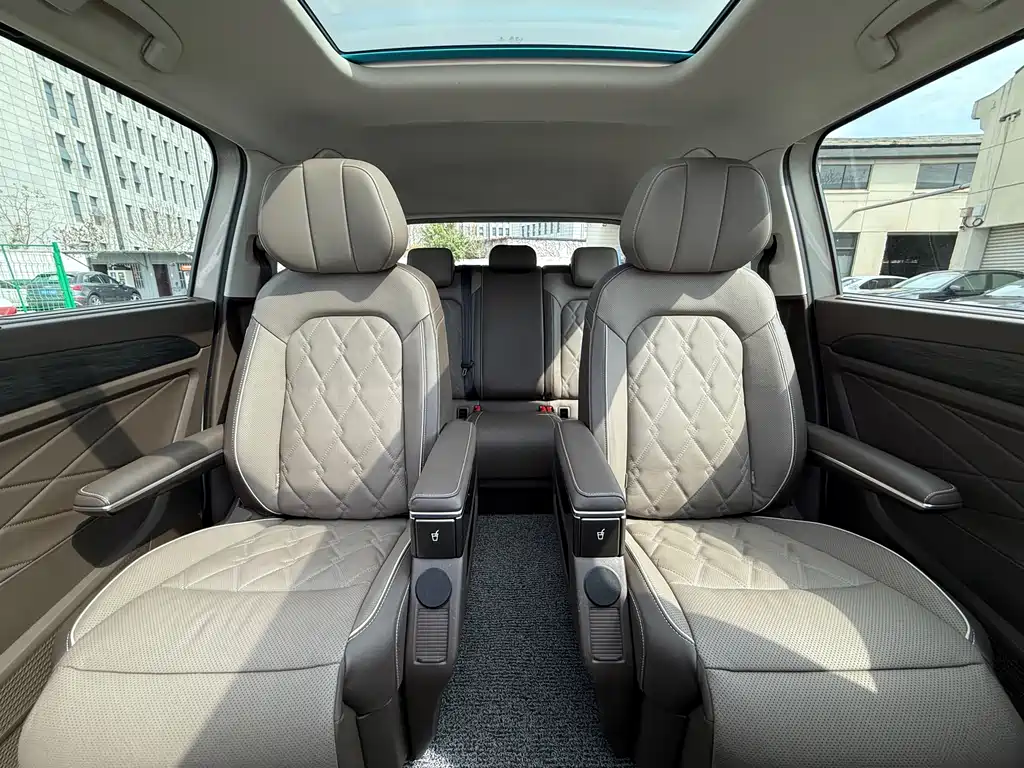 Weiran 2022 380TSI Premium Edition купить на сайте DeffCars