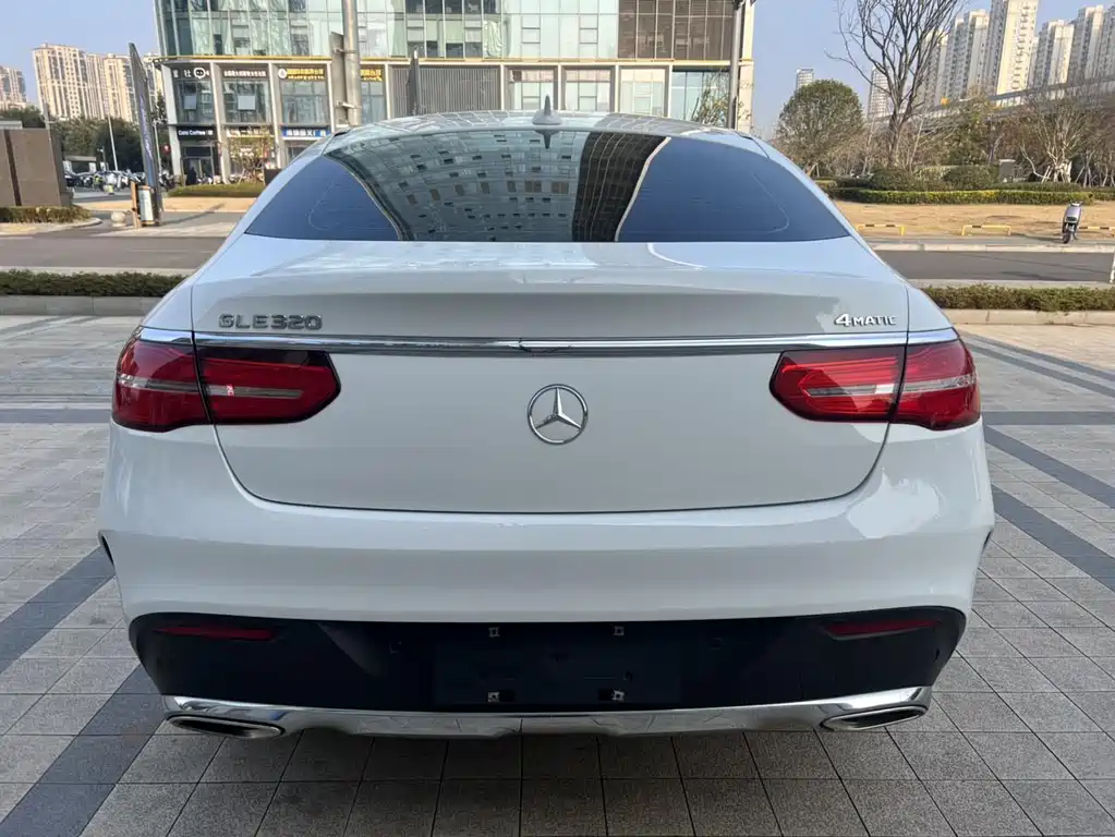 Mercedes-Benz GLE Coupe 2017 GLE 320 4MATIC Coupe SUV купить на сайте DeffCars