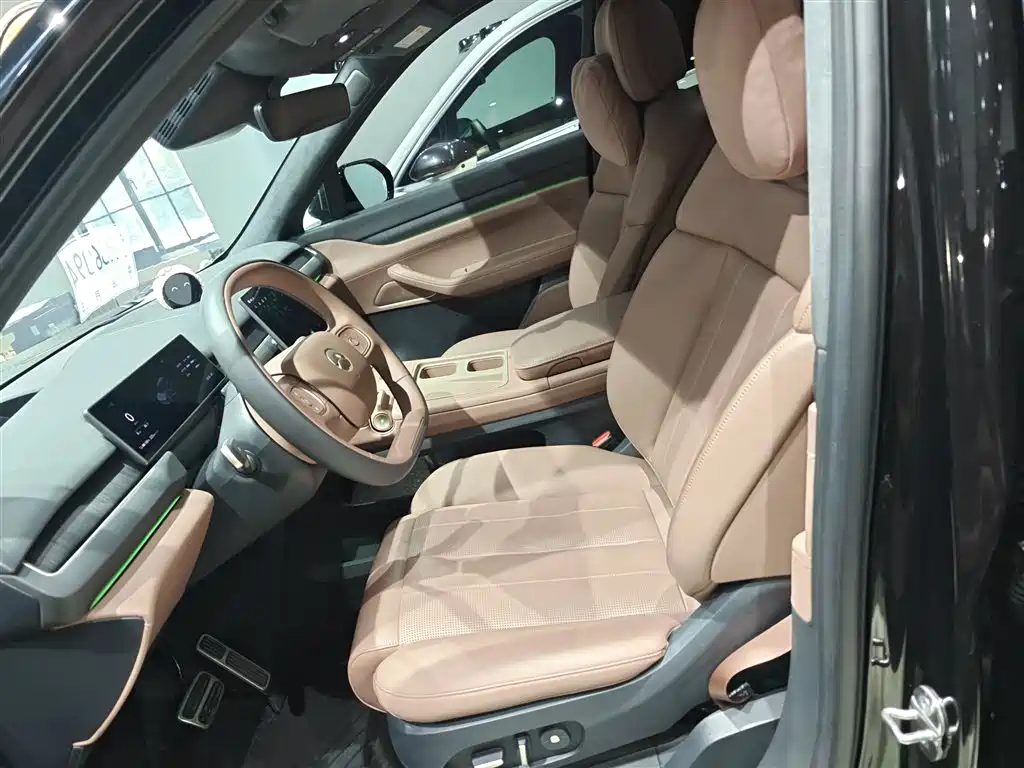 NIO ES8 2024 model 75kWh купить на сайте DeffCars